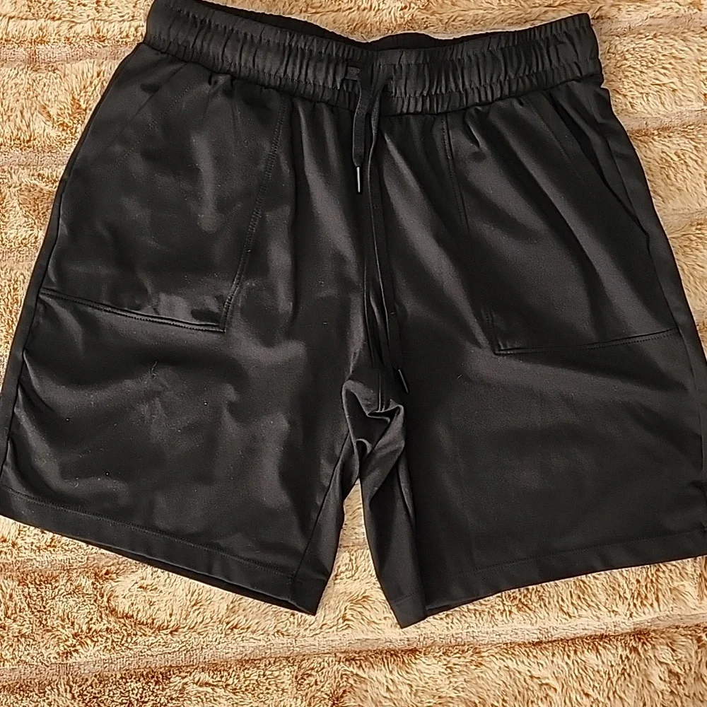 BUNDLE OF SHORTS - Picture 2 of 7